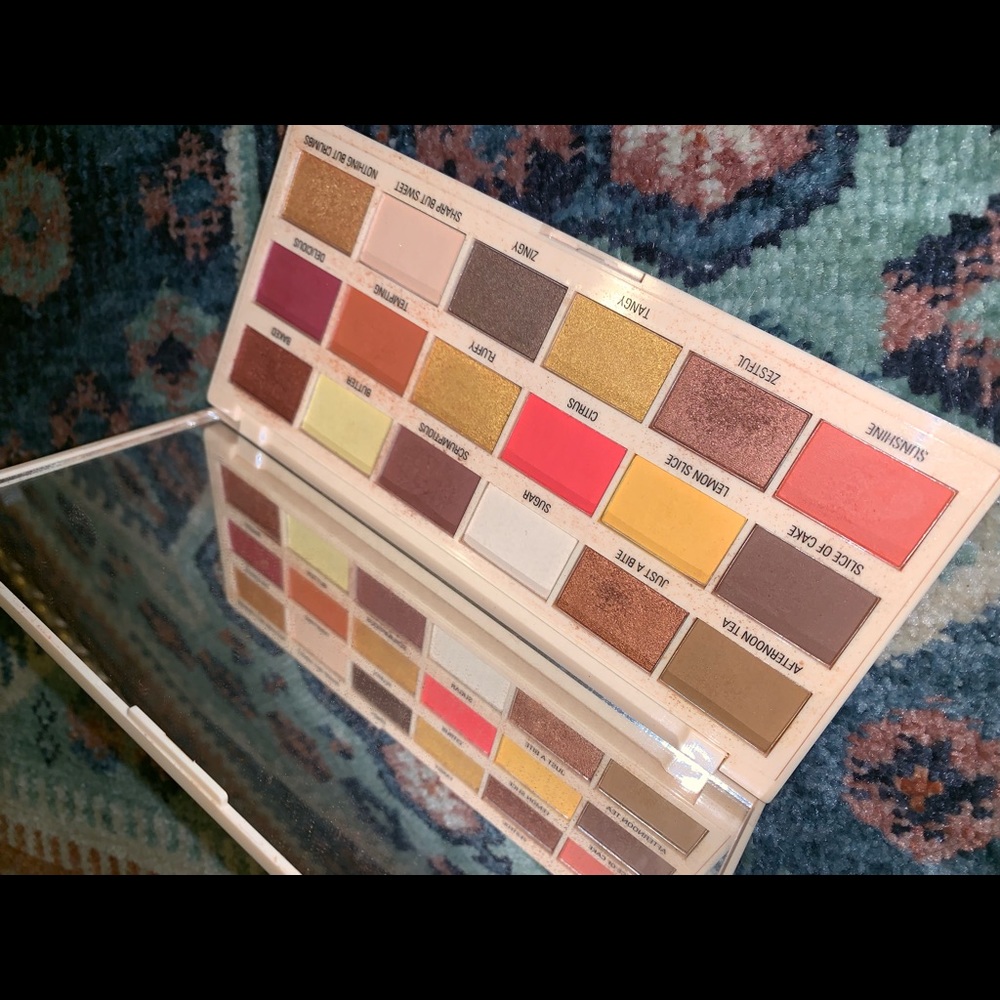 I Heart Revolution “Lemon Drizzle” Pallete